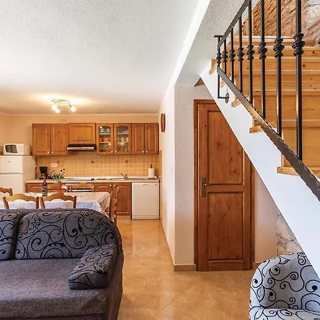 Stunning In With Kitchen *