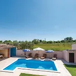 Two-bedroom In Дом отдыха
