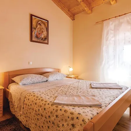 Two-bedroom In Divsici